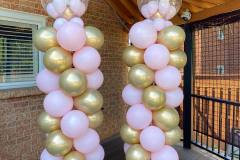 Balloon-Pillars-With-Bubble-Balloon-On-Top
